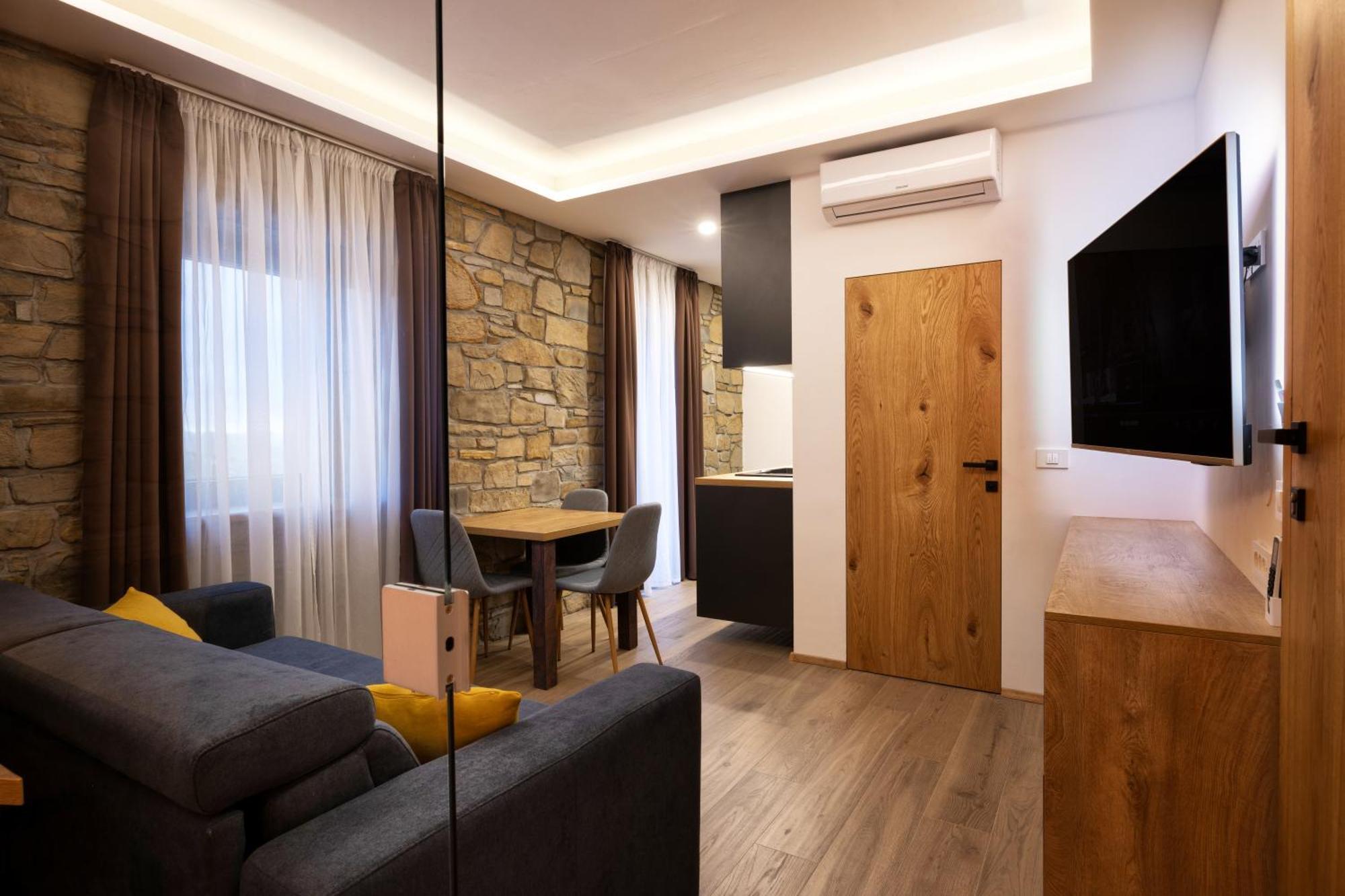 Stok - Rooms, Wine & Restaurant - Marezige, كوبر المظهر الخارجي الصورة
