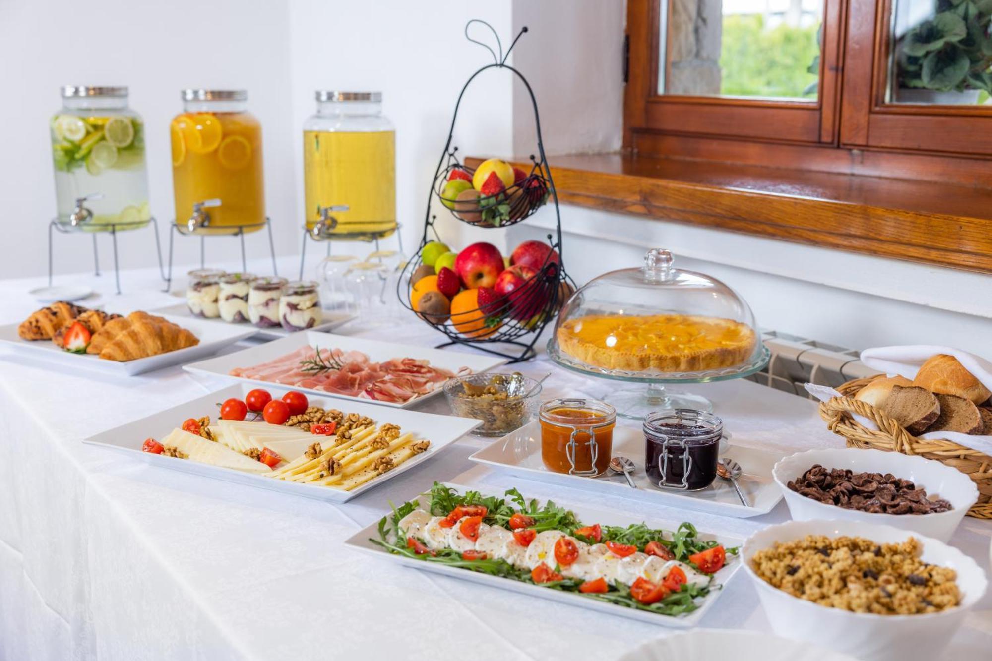 Stok - Rooms, Wine & Restaurant - Marezige, كوبر المظهر الخارجي الصورة