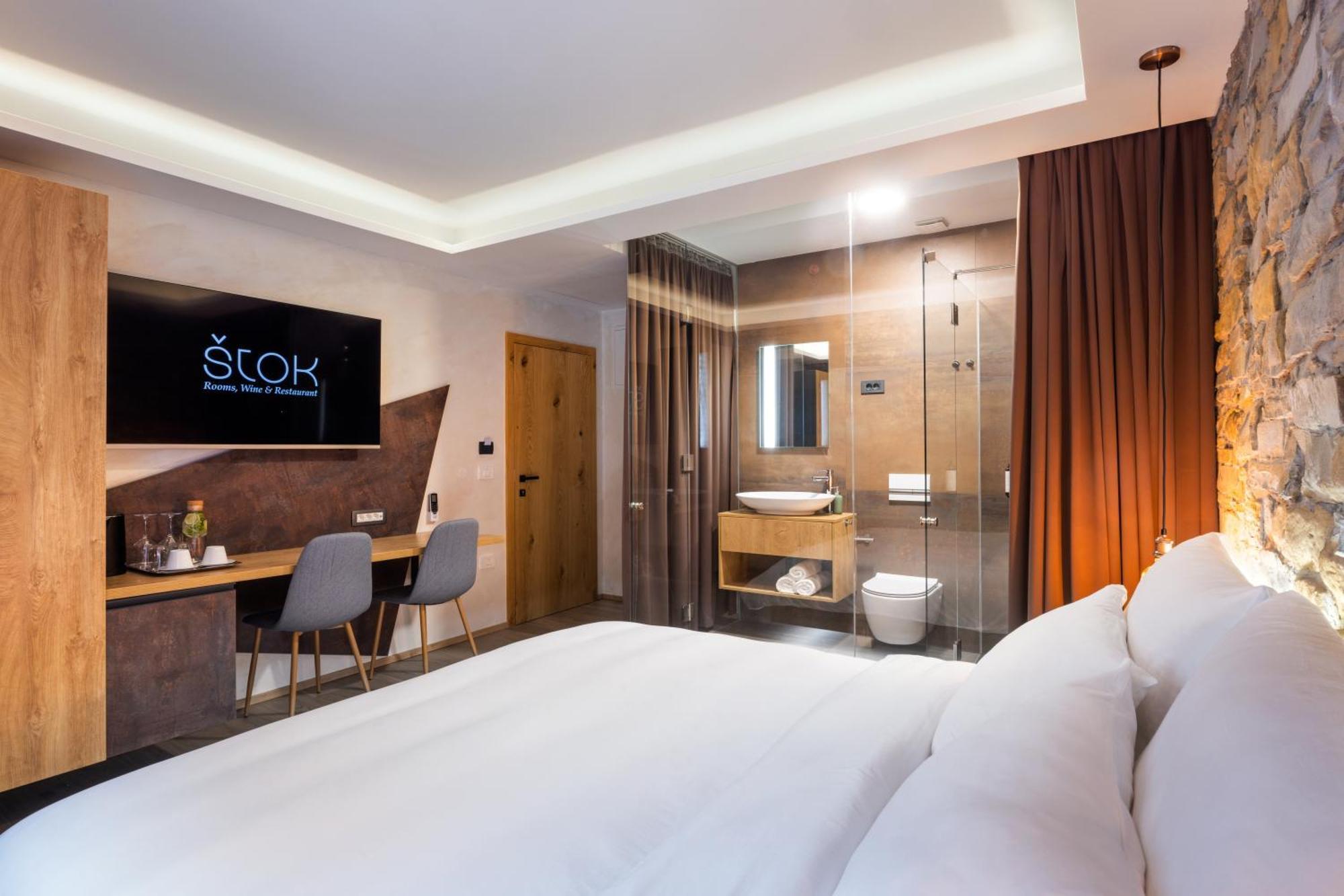 Stok - Rooms, Wine & Restaurant - Marezige, كوبر المظهر الخارجي الصورة